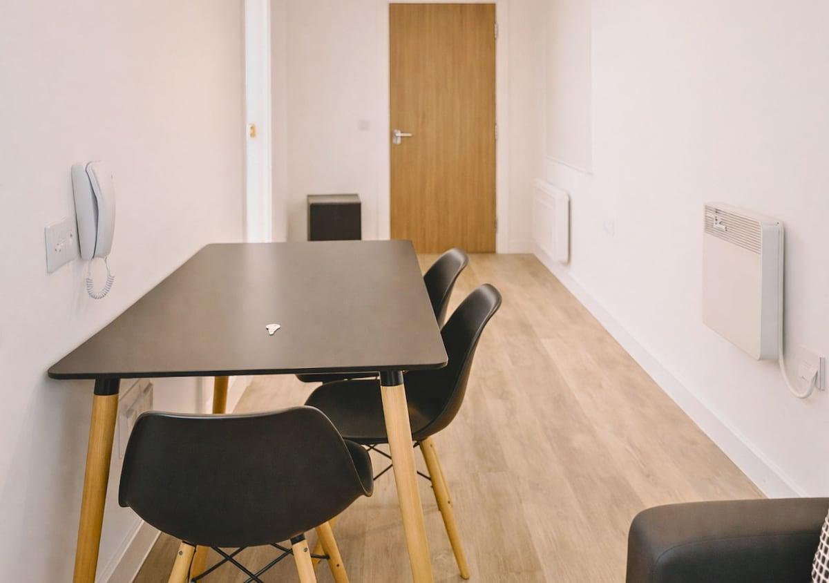 Manhattan Suites | Near Liverpool ONE, sleeps 46