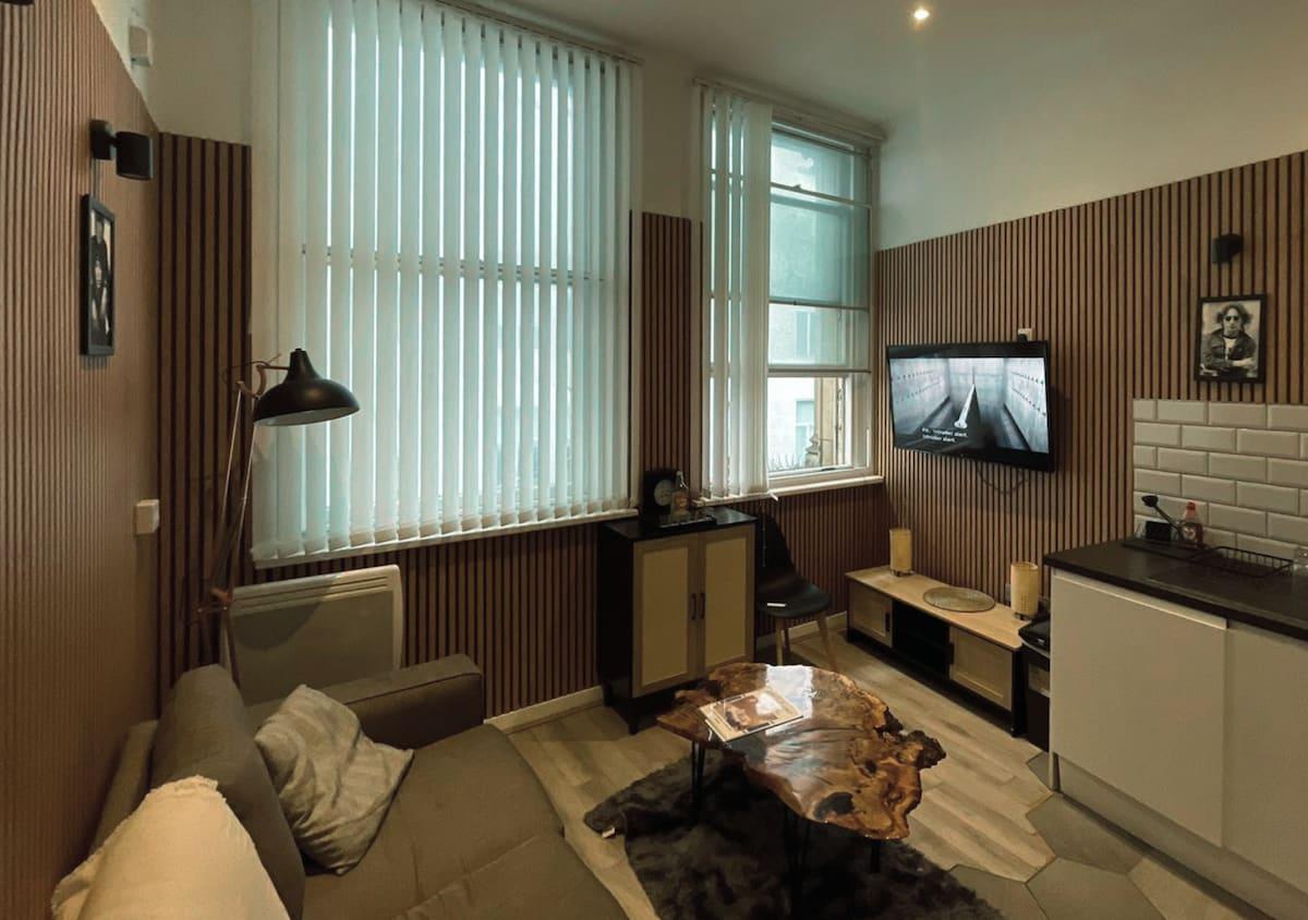 The Halifax Suites | Near Albert Dock, sleeps 3