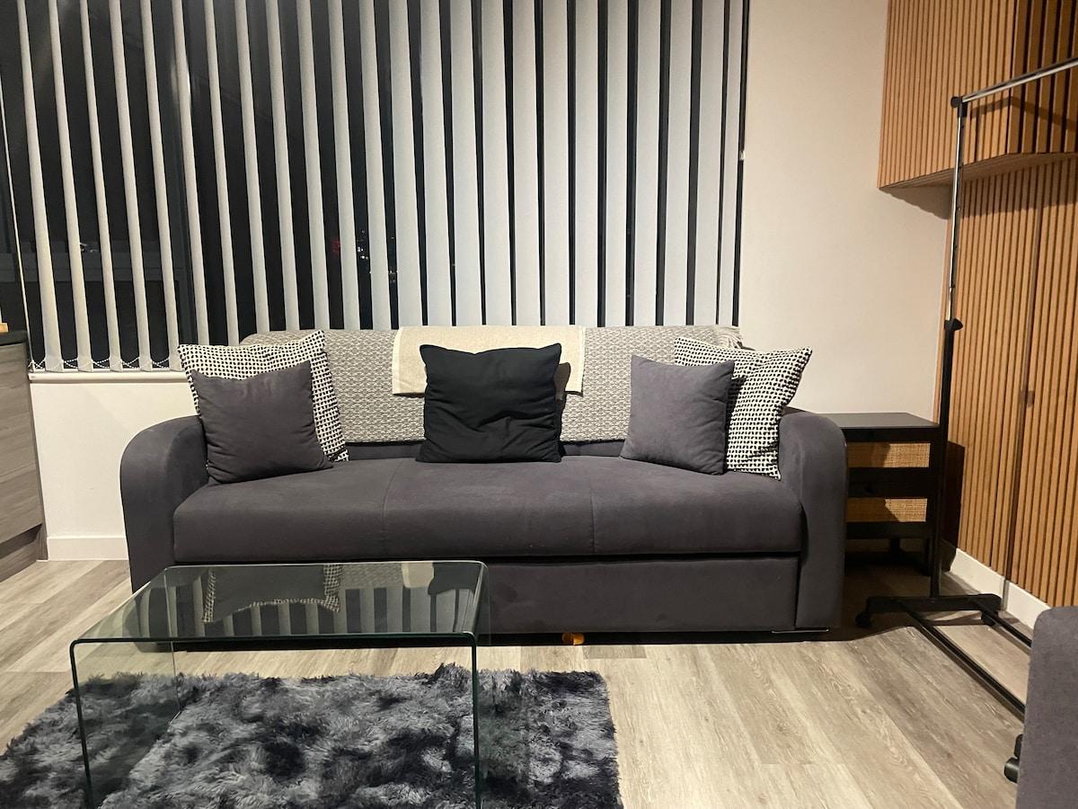 Radio City Apartments | City Centre, sleeps 44