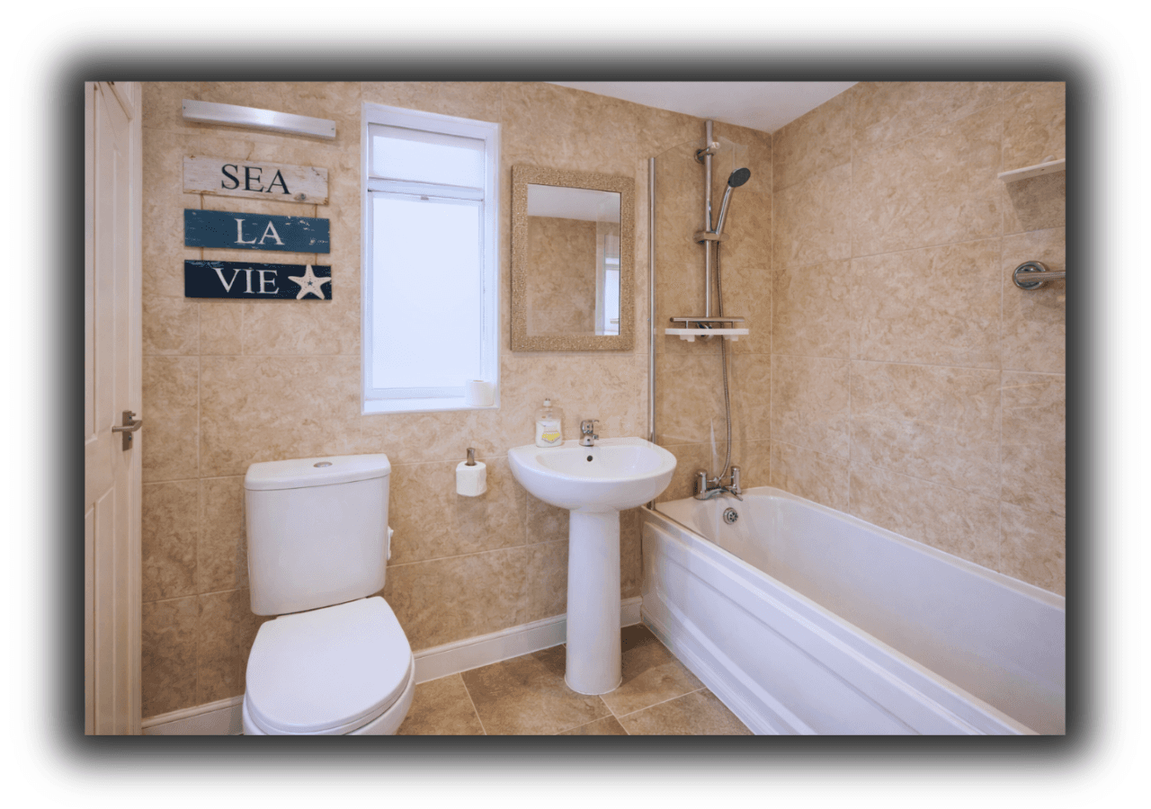 Pitchside House | Walk to Anfield, sleeps 74