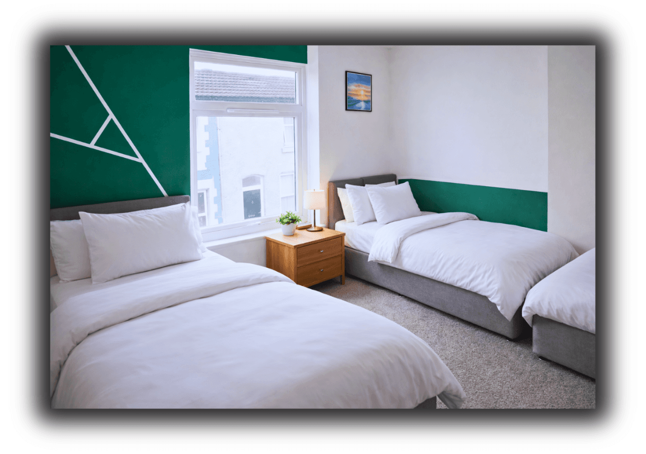 Pitchside House | Walk to Anfield, sleeps 76