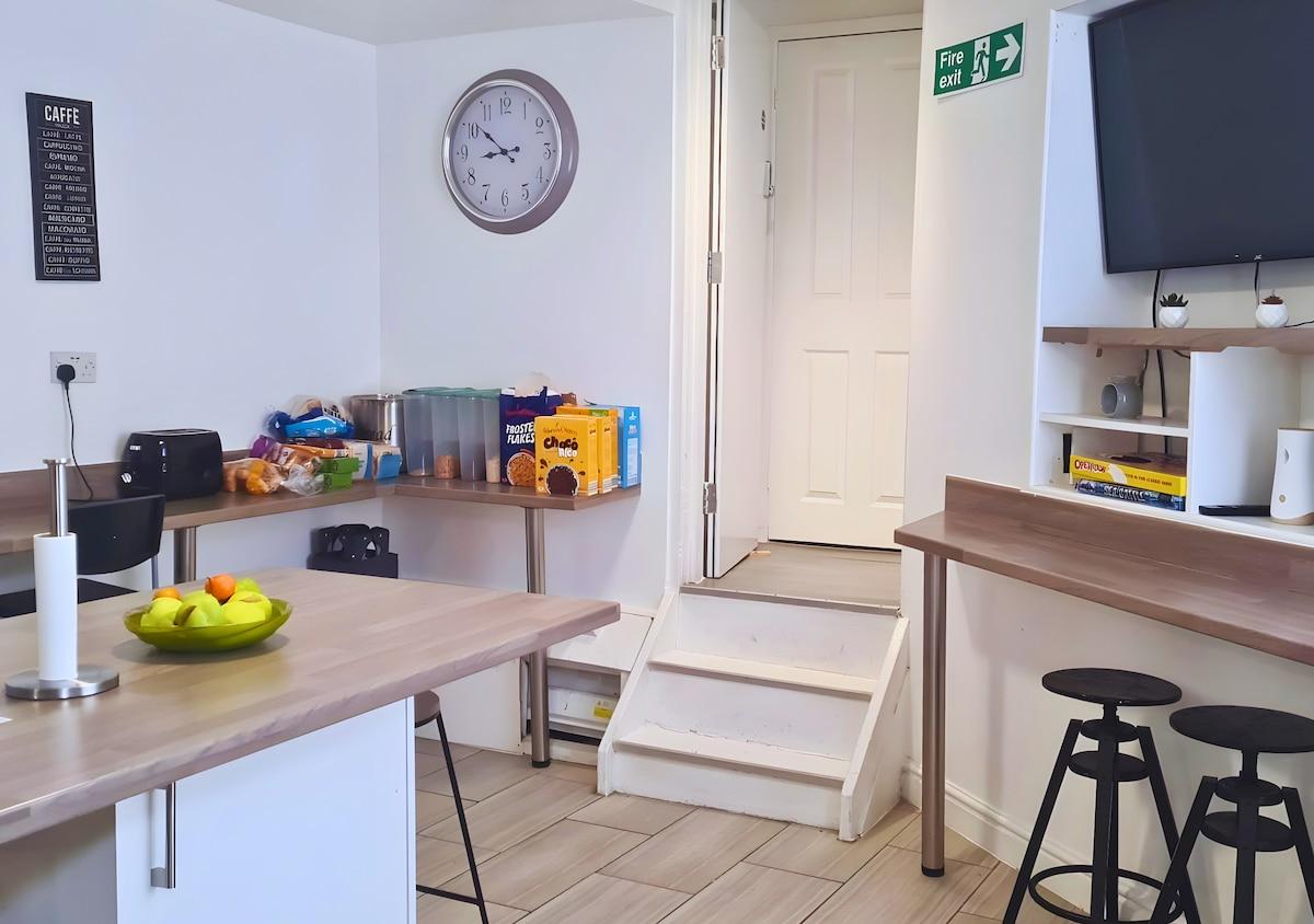 Kop View Rooms | Steps to Anfield – Ensuite Rooms3