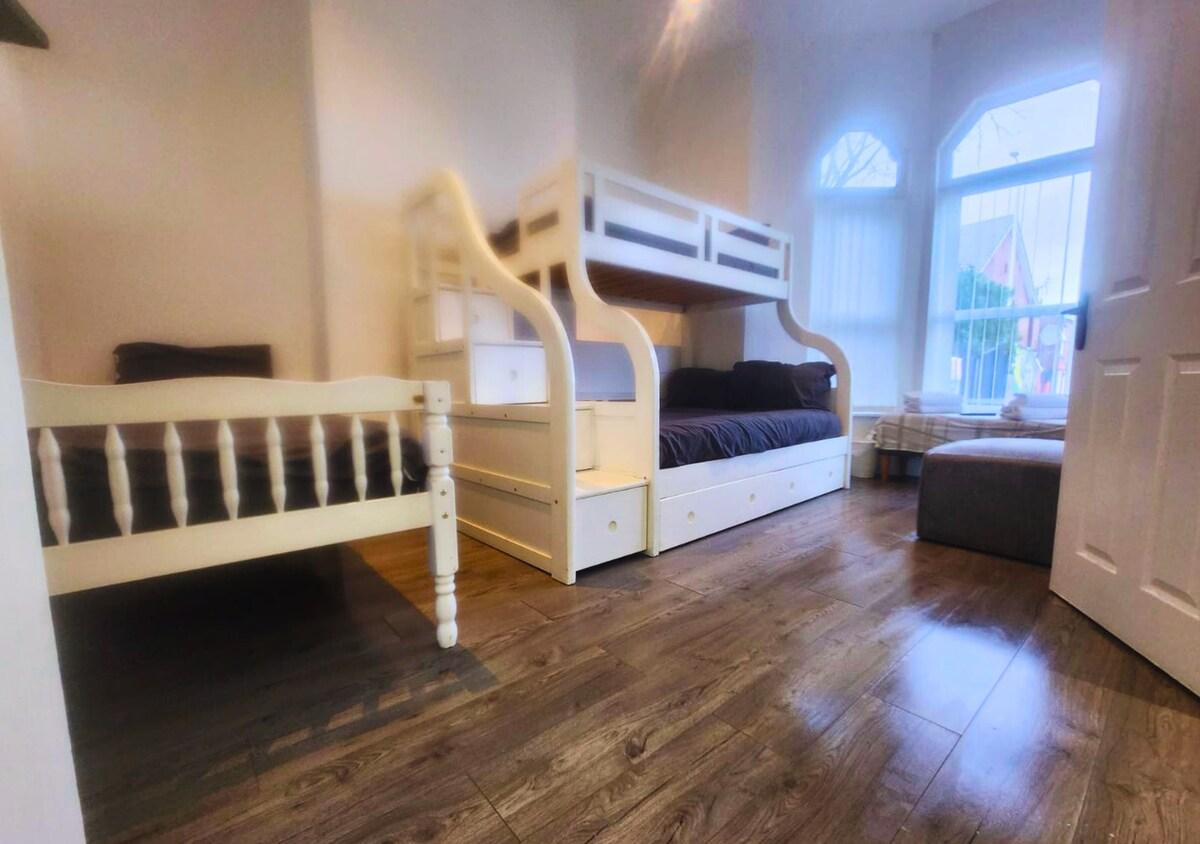 Kop View Rooms | Steps to Anfield – Ensuite Rooms6